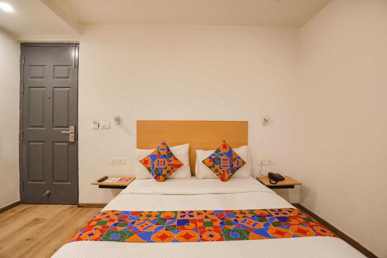 Fabhotel Golden World Газиабад Екстериор снимка