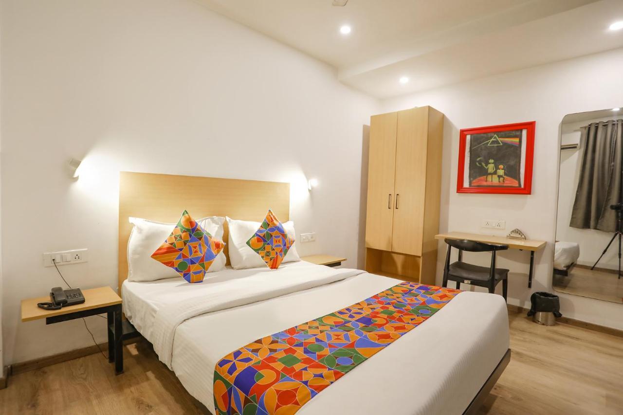 Fabhotel Golden World Газиабад Екстериор снимка